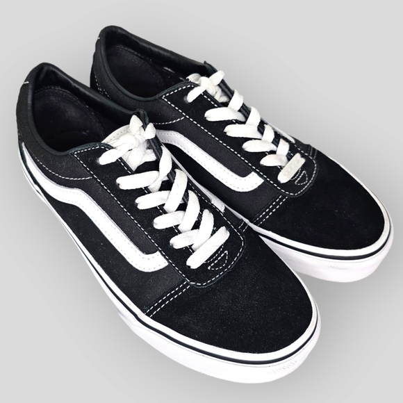 Vans Off the Wall Ward Skater Sneakers Black and White Big Kids Sz 5 - Picture 1 of 11